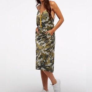 Nike NSW Camo Razorback Midi Dress